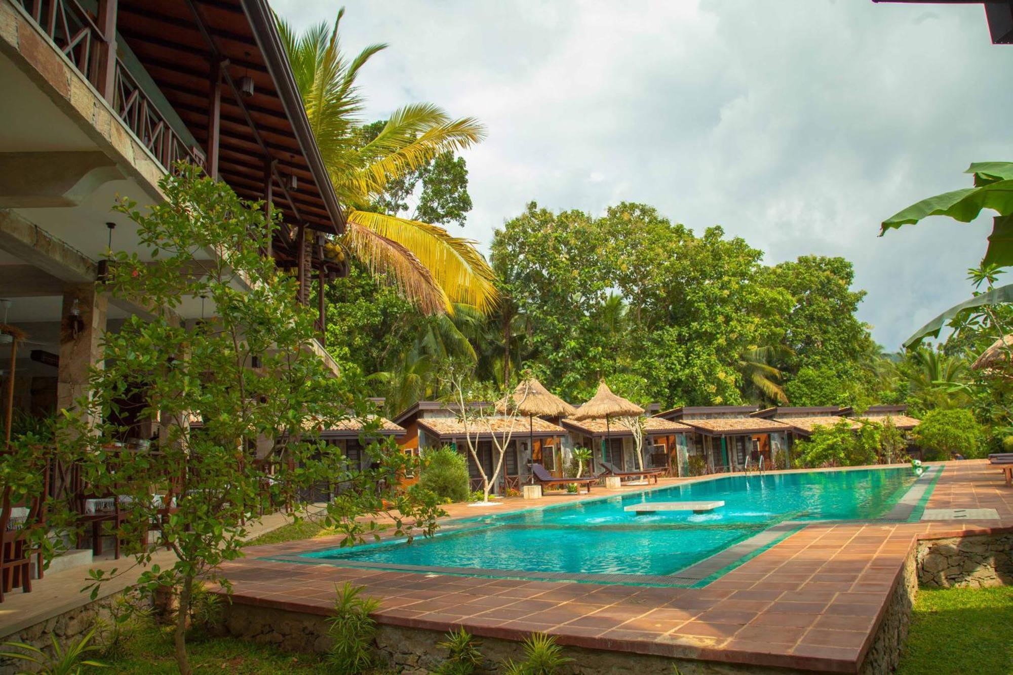 Villa Pinnawala Exterior photo