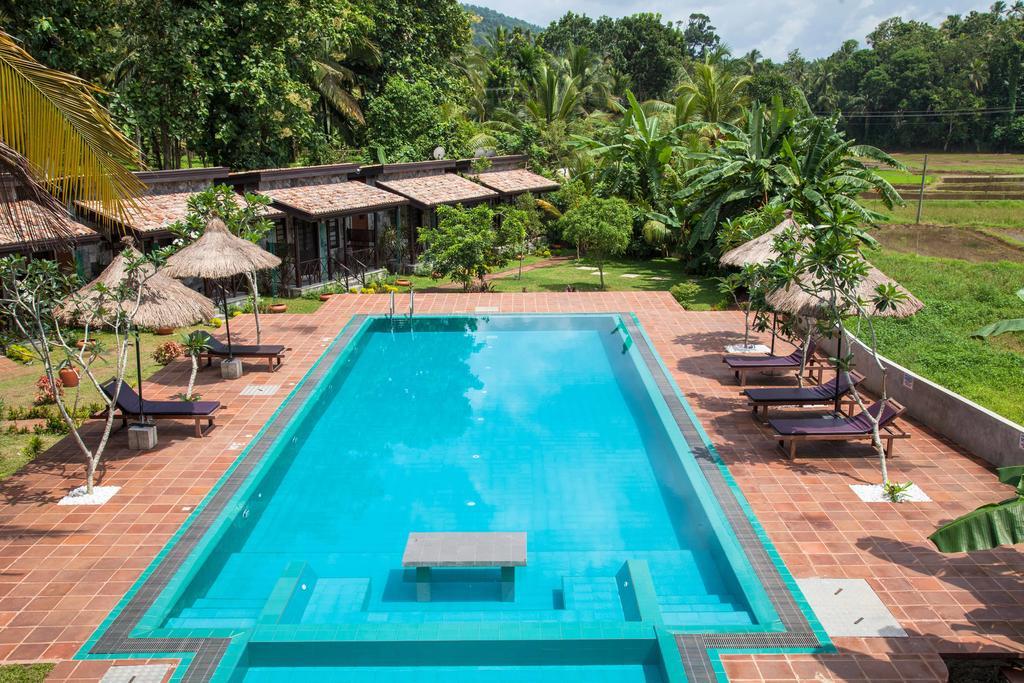 Villa Pinnawala Exterior photo